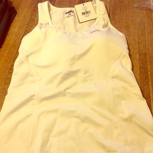 NWT Ryka white workout too